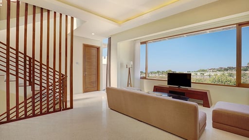 The Miracle Villa Tiga Salon