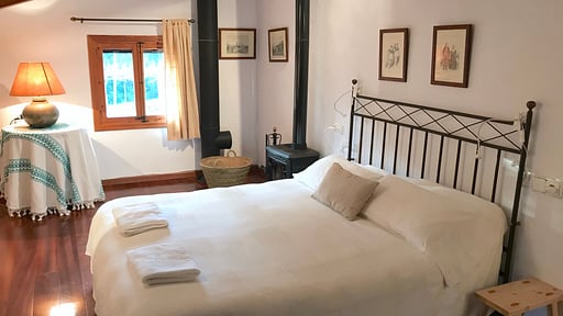 The Old Cottage Bedroom 1