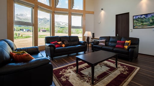 The Orchards Three Bedroom Chalet Wohnbereich