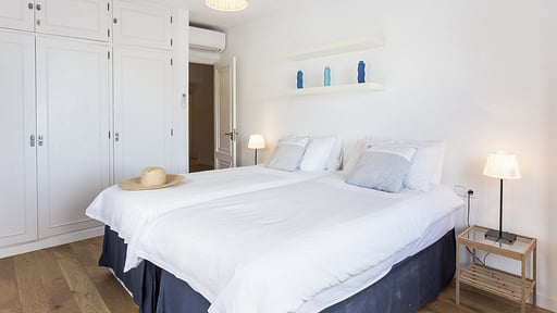 The Port House Спальня 1