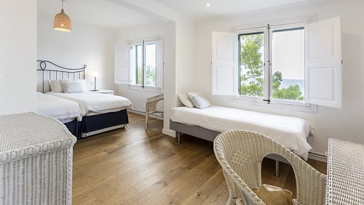 The Port House Спальня 2