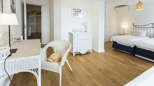 The Port House Спальня 2