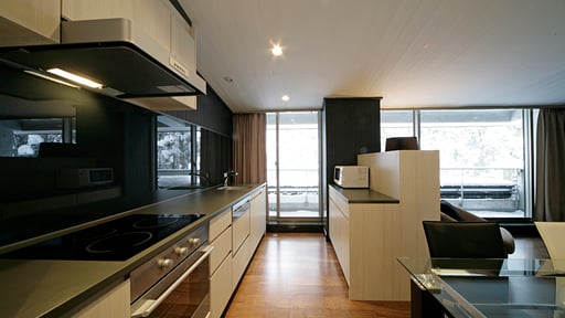 The Ridge Four Bedroom Deluxe Apartment Kitchen