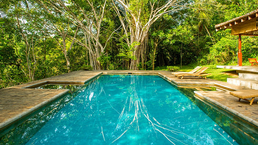 The River House Schwimmbad