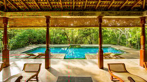 The River House Schwimmbad