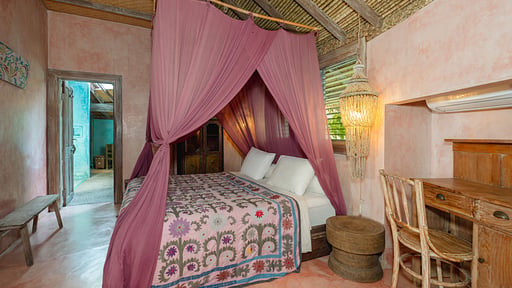 The Round House Bedroom 2