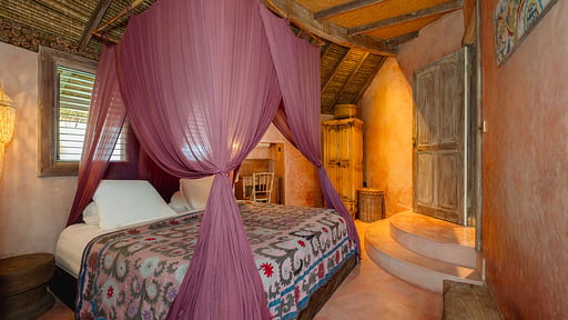 The Round House Bedroom 2