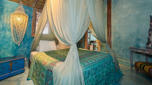 The Round House Bedroom 3