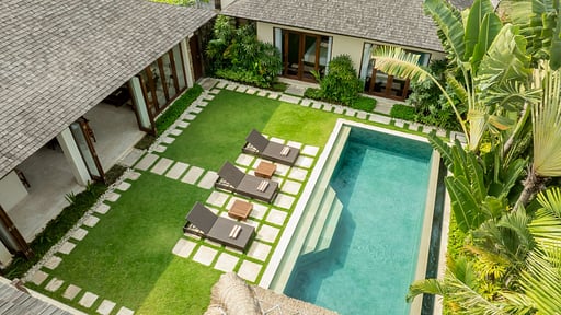 The Suar Seminyak Piscine