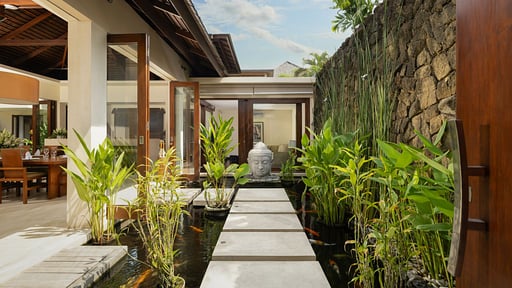 The Suar Seminyak Autres