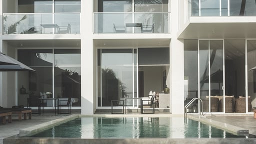 The Summer House Piscina