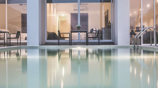 The Summer House Piscina