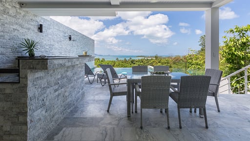 The Sun Kissed Villa Dining area