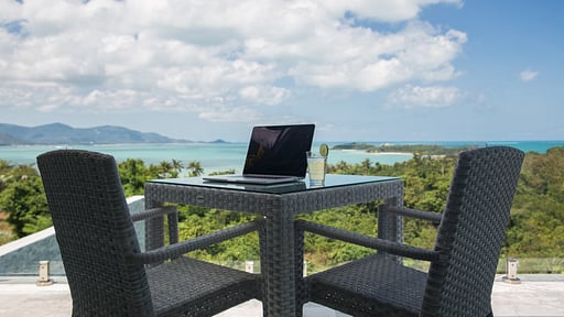The Sun Kissed Villa Terrace/Veranda