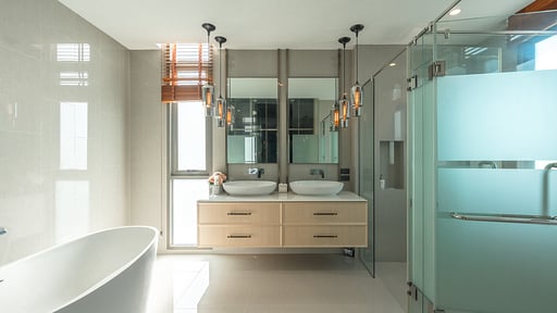 V218 The Teak Villa 112 Bedroom 2