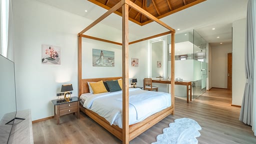 V218 The Teak Villa 112 Bedroom 3