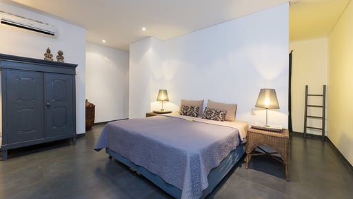 The Uma Villa Bedroom 1