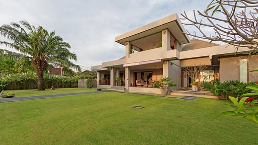 The Uma Villa Garden