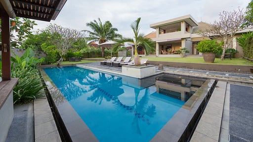 The Uma Villa