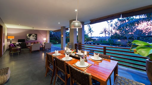 The Uma Villa Dining area