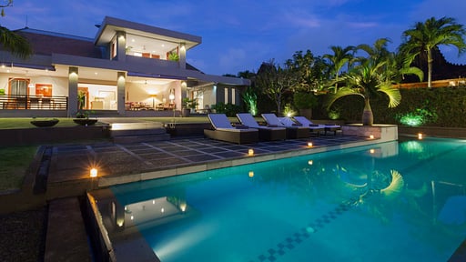 The Uma Villa Swimming pool