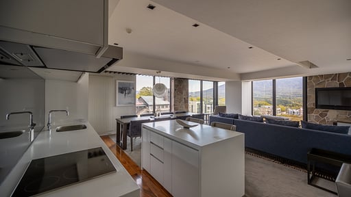The Vale Niseko 2 Bedroom Mt. Yotei View Kitchen