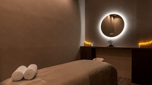 The Vale Niseko 2 Bedroom Mt. Yotei View Spa