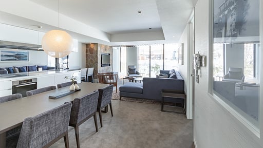 The Vale Niseko 2 Bedroom Resort Deluxe Dining area