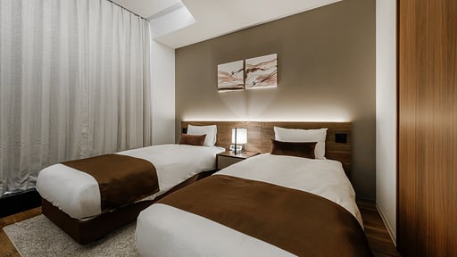 The Vale Rusutsu 1 Bedroom Premium Suite Bedroom 1