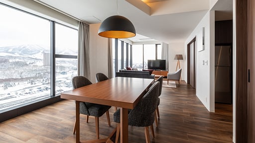 The Vale Rusutsu Two Bedroom Premier Residence Dining area
