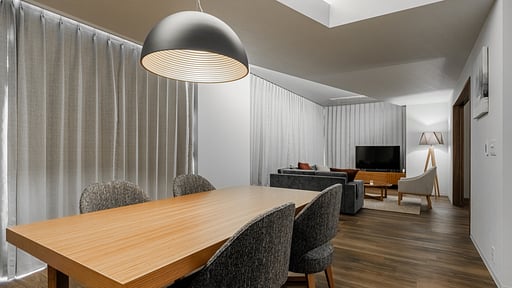 The Vale Rusutsu Two Bedroom Premier Residence Dining area