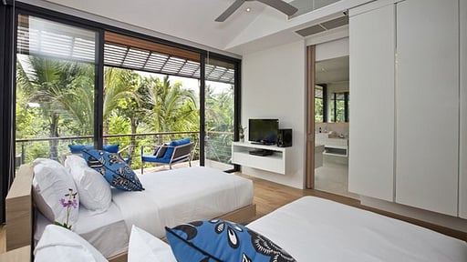 The View Villa Спальня 5