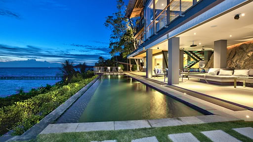 The View Villa Бассейн