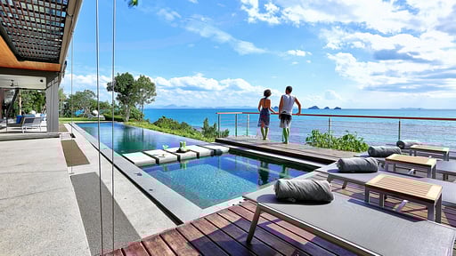 The View Villa Бассейн