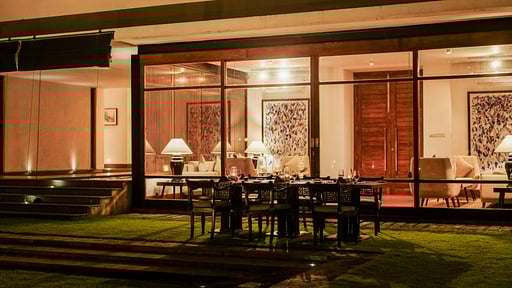 The Villa by Contemporary Ceylon Terras/Veranda