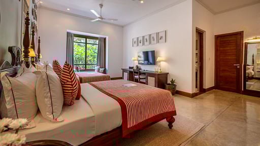 The Villa by Contemporary Ceylon Slaapkamer 5