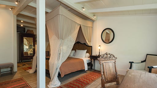 The White House Bedroom 2