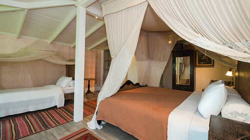 The White House Bedroom 2