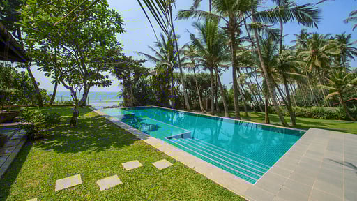 Three Sisters Beach House Piscina