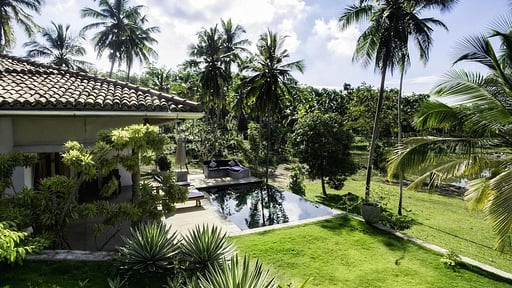 Three Sisters Plantation Swimming pool 2