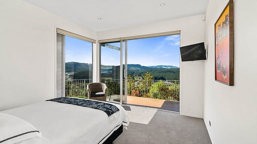 Tihi Retreat Bedroom 2