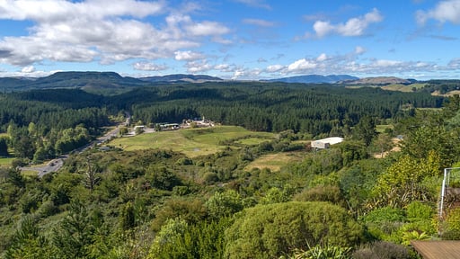 Tihi Retreat Surroundings