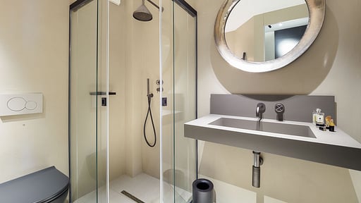 Villa Torre Isola Bella Bedroom 1