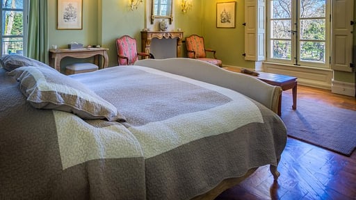 Tourreau Castel Bedroom 1