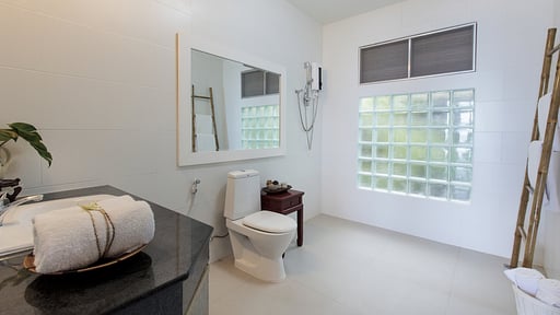 Tradewinds Beach House Schlafzimmer 1