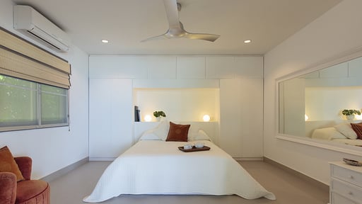 Tradewinds Beach House Schlafzimmer 1