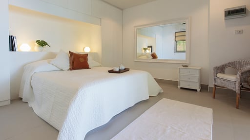 Tradewinds Beach House Schlafzimmer 1