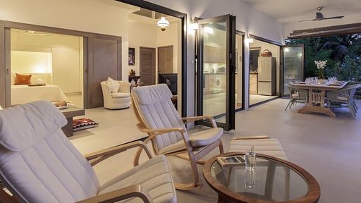 Tradewinds Beach House Terrasse/Veranda