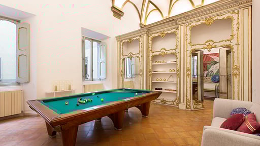 Trevi Apartment Billard