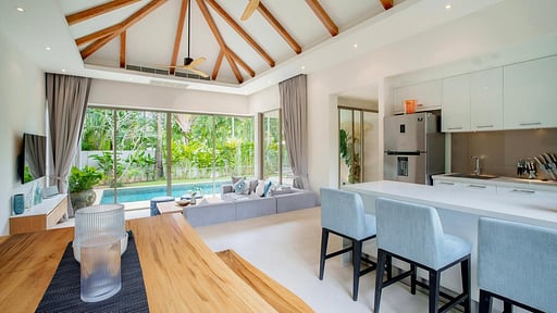 Trichada Private Pool Villa 3 Dining area